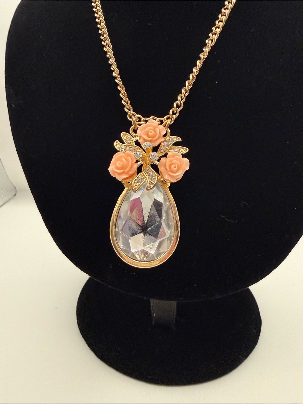 Gold-Tone Necklace with Pink Rose Accents and large Faceted Clear  pendant